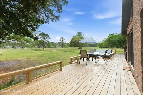 824 Pelican Drive New Bern NC 28560