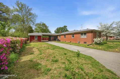 206 Hiland Park Avenue Hertford NC 27944