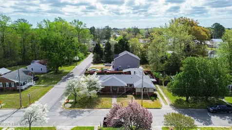 206 Hiland Park Avenue Hertford NC 27944