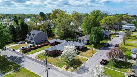 206 Hiland Park Avenue Hertford NC 27944