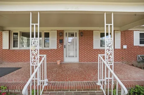 206 Hiland Park Avenue Hertford NC 27944