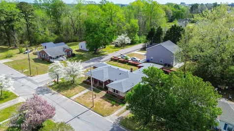 206 Hiland Park Avenue Hertford NC 27944
