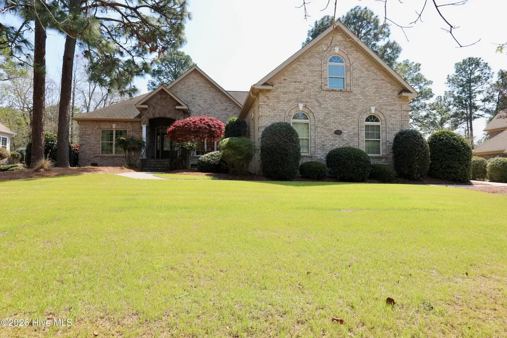 129 Beacon Ridge Drive West End NC 27376