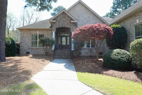 129 Beacon Ridge Drive West End NC 27376