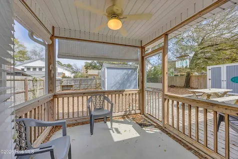 134 NW 17th Street Oak Island NC 28465