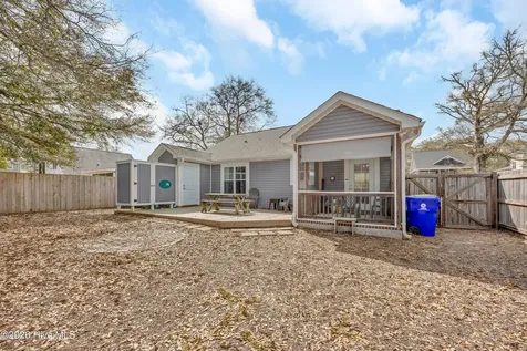 134 NW 17th Street Oak Island NC 28465