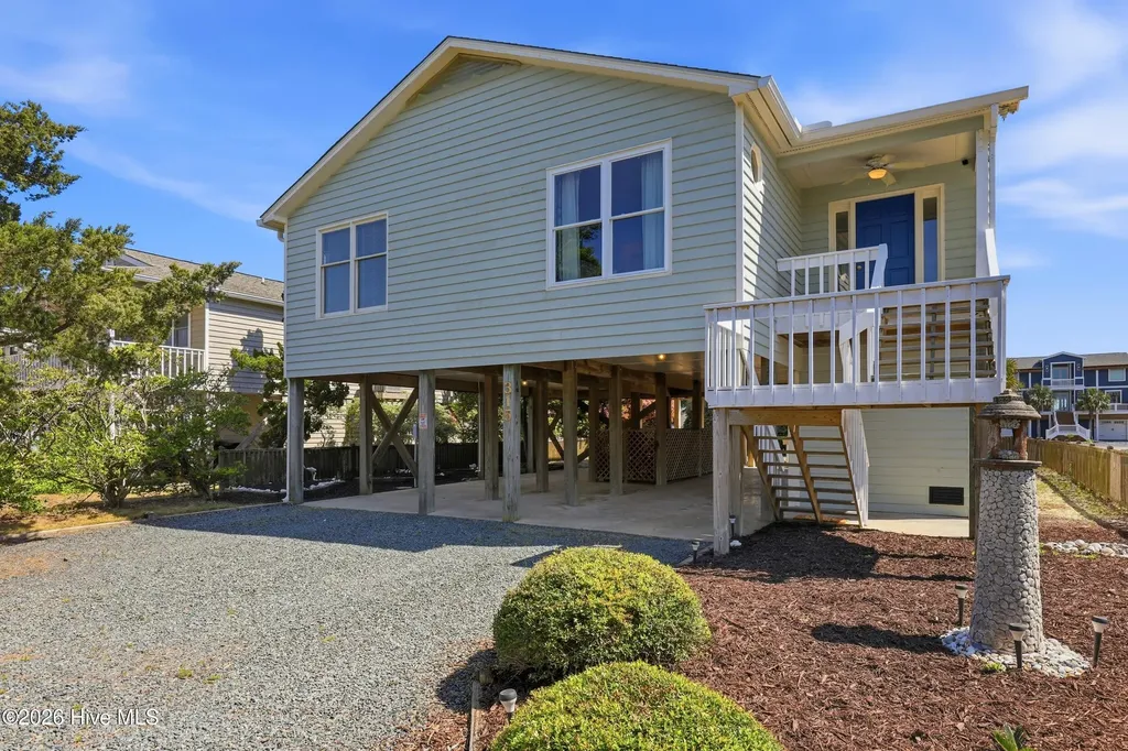 315 Brunswick Avenue W Holden Beach NC 28462
