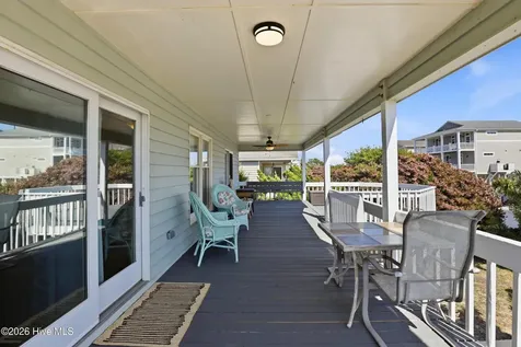 315 Brunswick Avenue W Holden Beach NC 28462