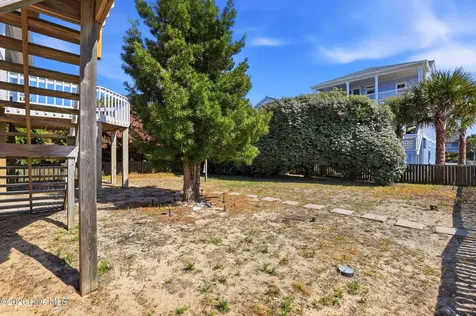315 Brunswick Avenue W Holden Beach NC 28462