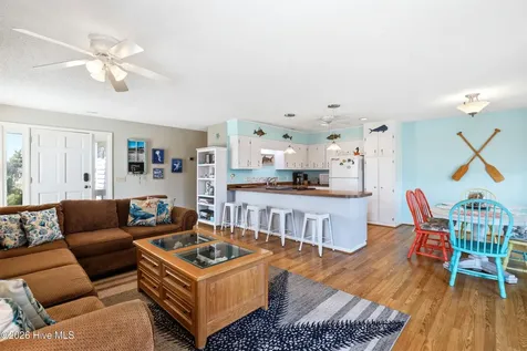 315 Brunswick Avenue W Holden Beach NC 28462
