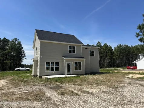 201 Spring Meadows Drive Aberdeen NC 28315
