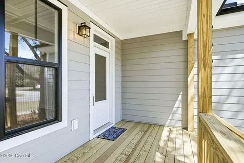 141 NE 39th Street Oak Island NC 28465