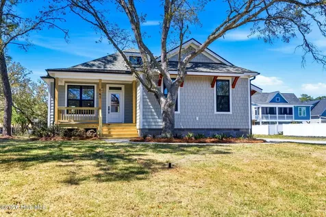 141 NE 39th Street Oak Island NC 28465