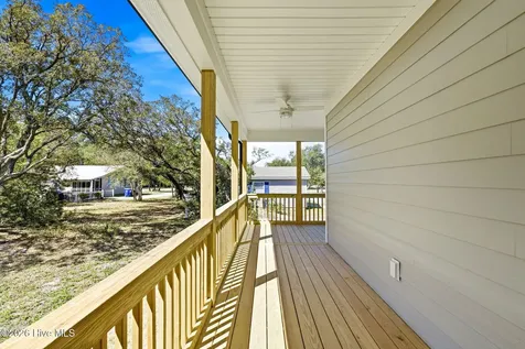 141 NE 39th Street Oak Island NC 28465