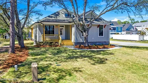 141 NE 39th Street Oak Island NC 28465