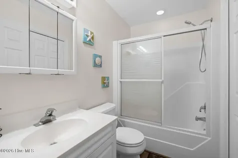 112 SE 12th Street Oak Island NC 28465