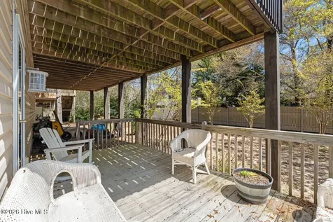 112 SE 12th Street Oak Island NC 28465
