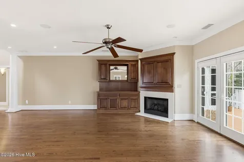 307 Jarret Bay Court SE Bolivia NC 28422