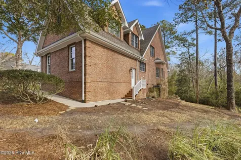 307 Jarret Bay Court SE Bolivia NC 28422