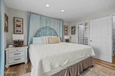 201 W Glenn Street Atlantic Beach NC 28512