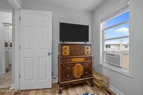 201 W Glenn Street Atlantic Beach NC 28512