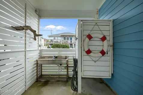 201 W Glenn Street Atlantic Beach NC 28512