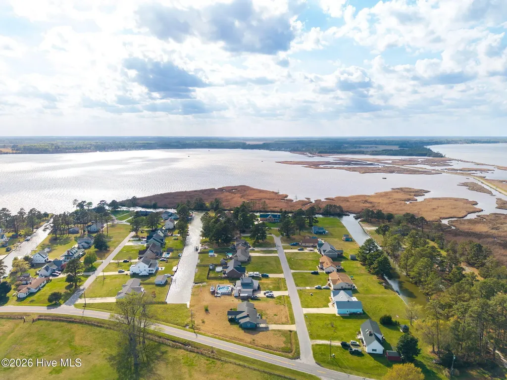 101 Canadian Goose Drive Currituck NC 27929