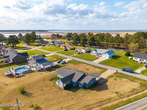 101 Canadian Goose Drive Currituck NC 27929
