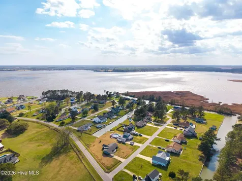 101 Canadian Goose Drive Currituck NC 27929