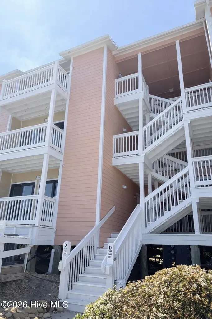 9201 Coast Guard Road Emerald Isle NC 28594
