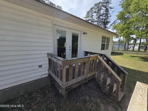 5841 Crestline Road Laurinburg NC 28352