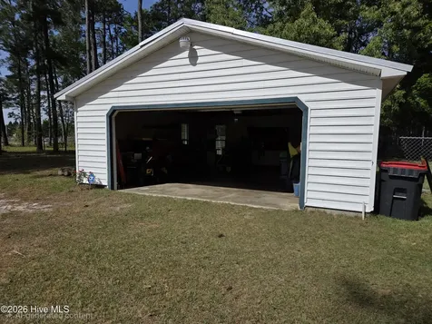 5841 Crestline Road Laurinburg NC 28352