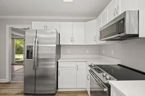 814 Lord Granville Drive Morehead City NC 28557