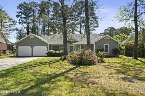 814 Lord Granville Drive Morehead City NC 28557