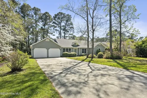 814 Lord Granville Drive Morehead City NC 28557