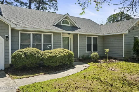 814 Lord Granville Drive Morehead City NC 28557