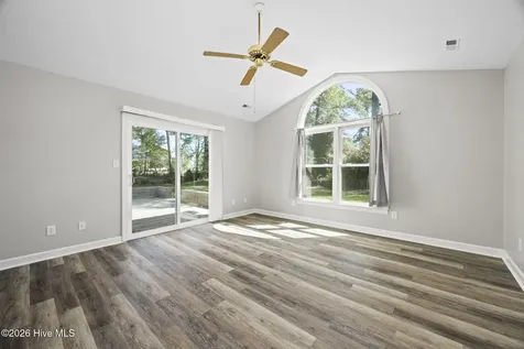 814 Lord Granville Drive Morehead City NC 28557