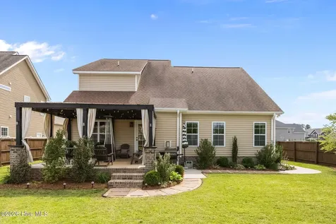 2208 Birch Hollow Drive Winterville NC 28590