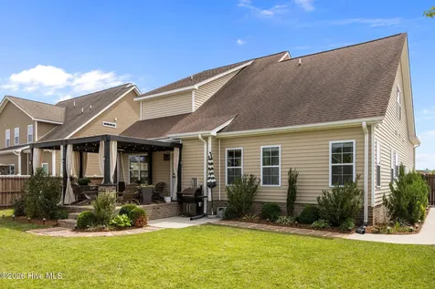 2208 Birch Hollow Drive Winterville NC 28590