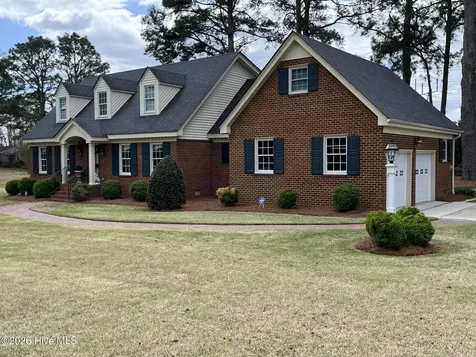 5946 May Boulevard Farmville NC 27828