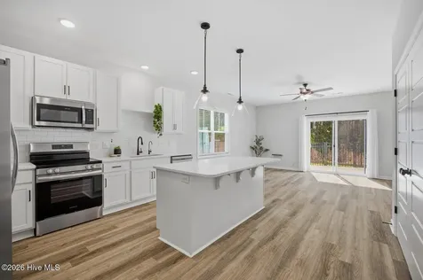 8329 Paramount Point Winnabow NC 28479
