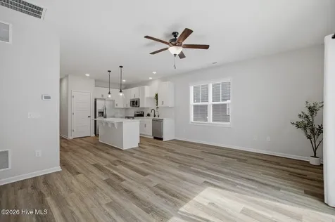 8329 Paramount Point Winnabow NC 28479