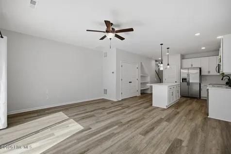 8329 Paramount Point Winnabow NC 28479