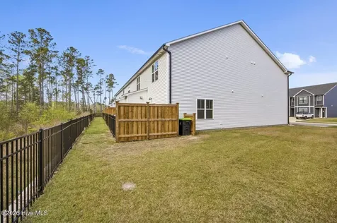 8329 Paramount Point Winnabow NC 28479