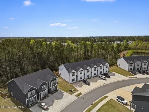 8329 Paramount Point Winnabow NC 28479