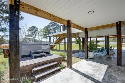 9226 Hart Drive Oriental NC 28571
