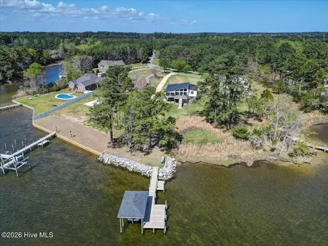 9226 Hart Drive Oriental NC 28571