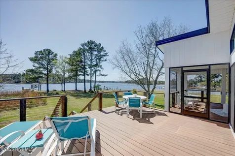 9226 Hart Drive Oriental NC 28571