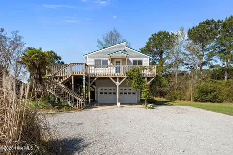 2027 Blackbeard Drive Oriental NC 28571