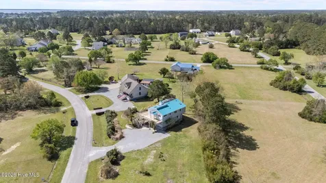 2027 Blackbeard Drive Oriental NC 28571
